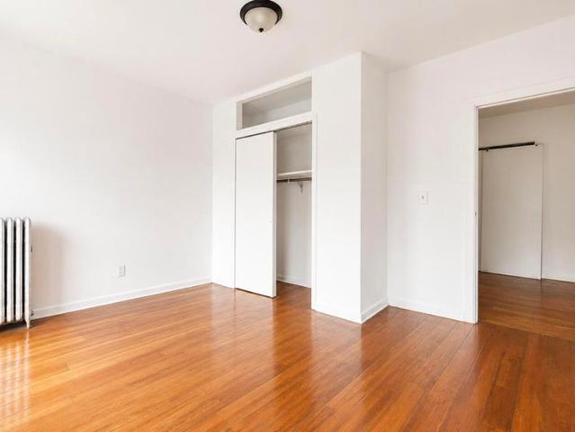 Room for rent in Arverne, New York