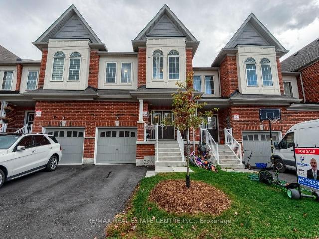 Townhouse for sale in Woburn, Ontario