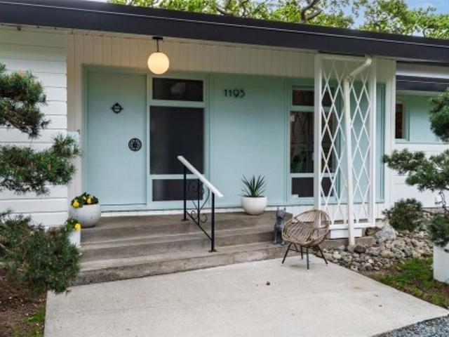 House for sale in Victoria, British Columbia