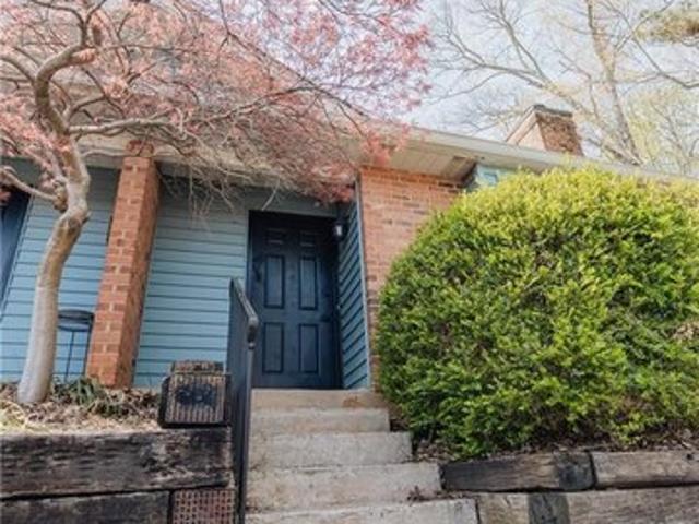 Condo for sale in Roswell, Georgia
