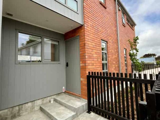 House for rent in Heathcote, Canterbury