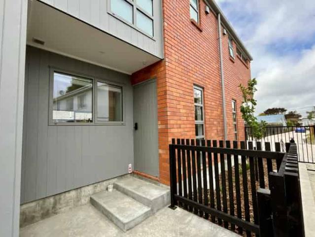 House for rent in Heathcote, Canterbury