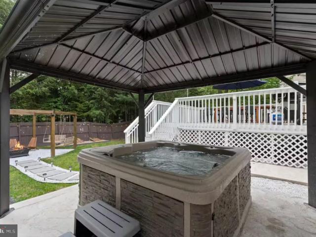 House for sale in Stillwater Lakes, Coolbaugh Township