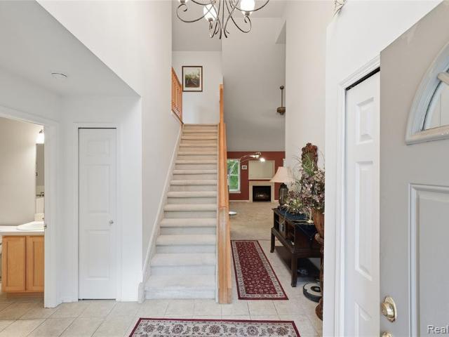 Condo for sale in Waterford, Michigan