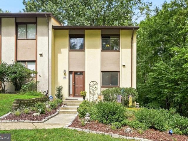 Townhouse for sale in Virginia