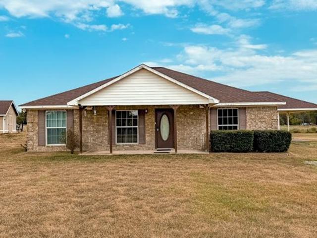 House for sale in Henderson, Texas