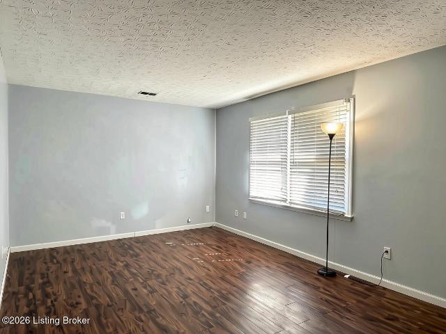 House for sale in Mount Washington, Kentucky