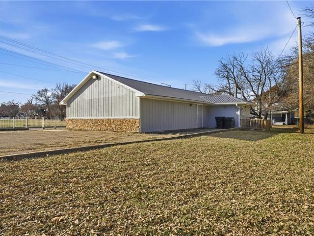 Commercial for sale in Kansas