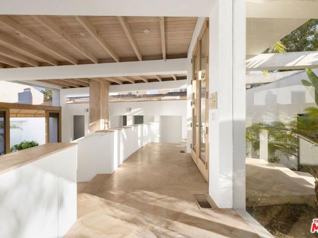 House for sale in Studio City Neighborhood Council District, Canoga Park