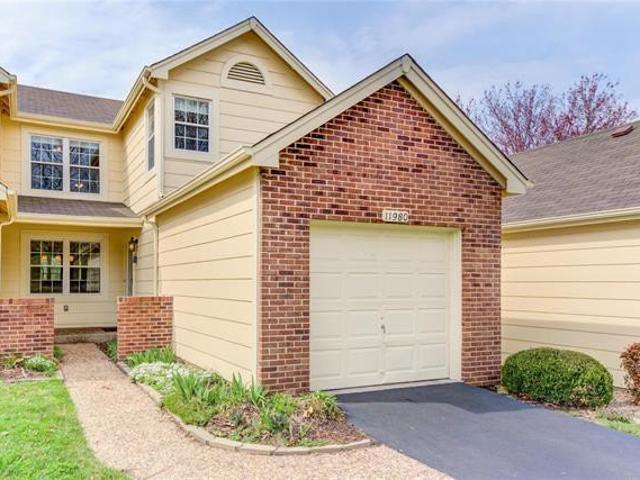 Townhouse for sale in Autumn Lakes Condominiums, Maryland Heights