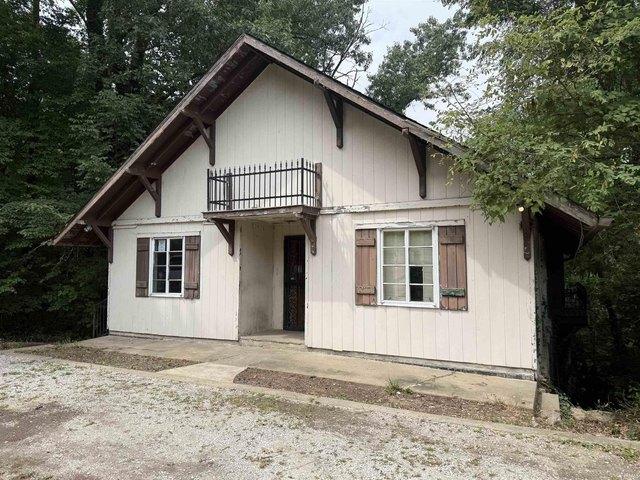 House for sale in Cloverdale, Indiana