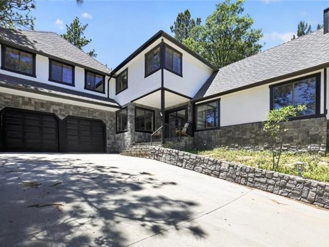 House for sale in Cedar Glen, California