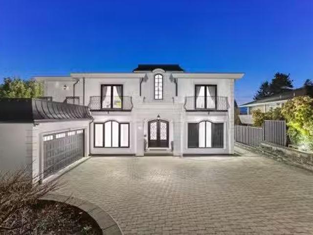 House for sale in West Vancouver, British Columbia