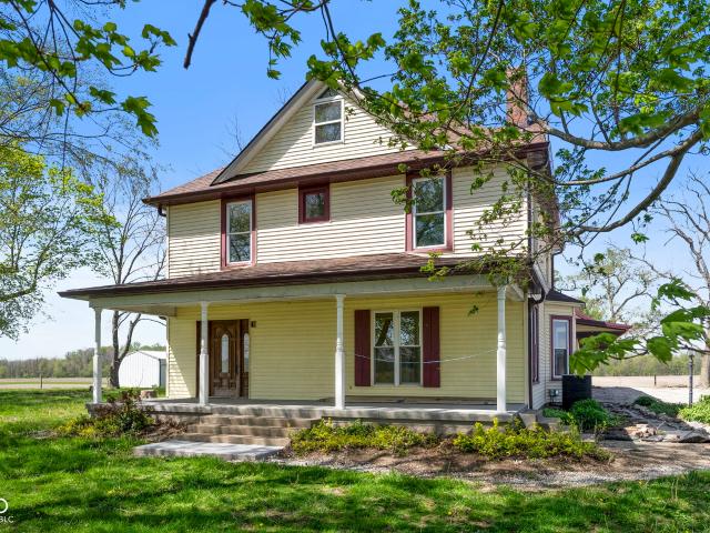 House for sale in Bloomingdale, Indiana