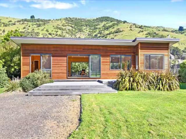 House for sale in Little Akaloa, Canterbury