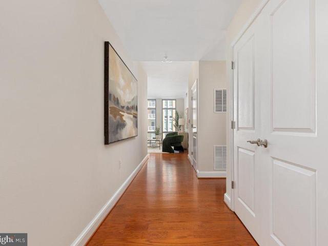 Condo for sale in Reston Town Center, Reston