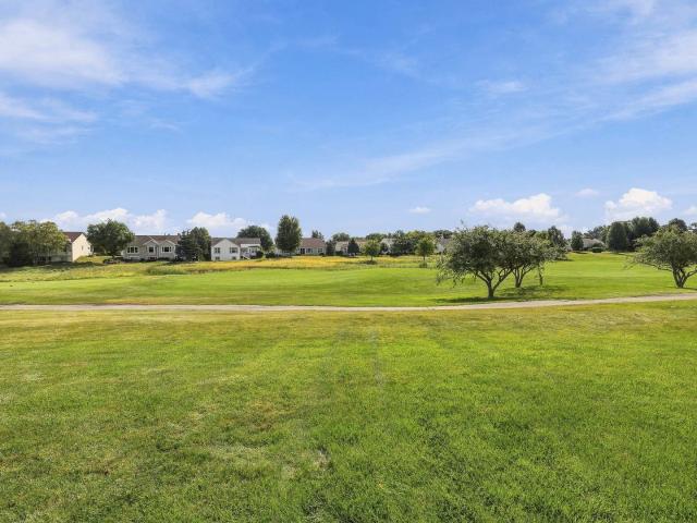 House for sale in Mchenry, Illinois