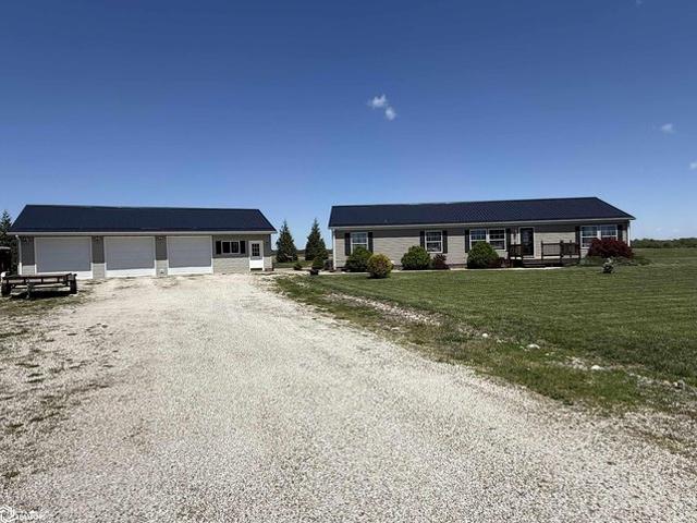 House for sale in Mediapolis, Iowa