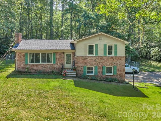 House for sale in Spruce Pine, North Carolina