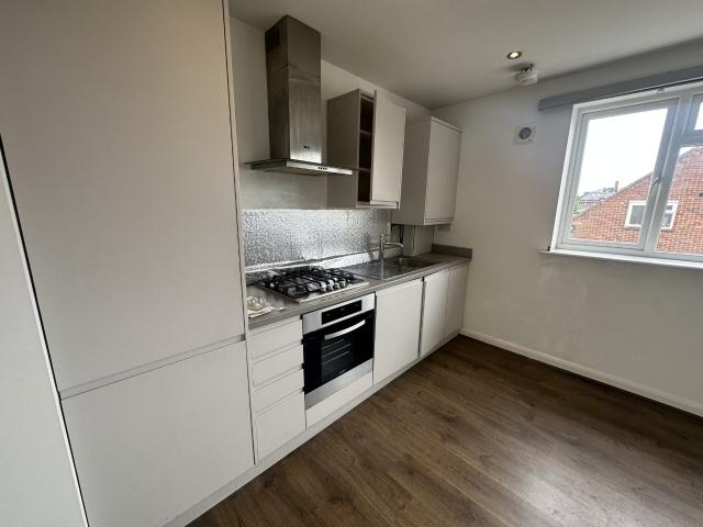 Apartment for rent in Lower Halliford, Surrey