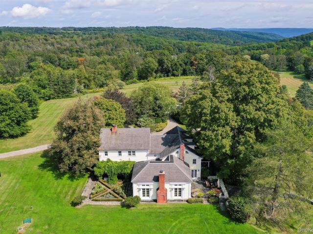 House for sale in Millbrook, New York