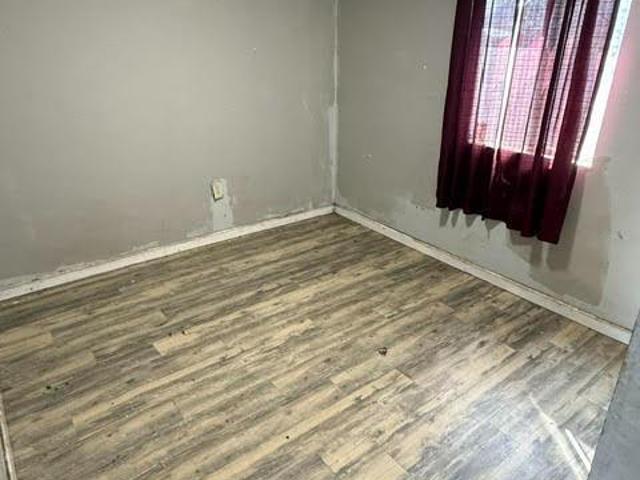 House for sale in Ford City, Taft