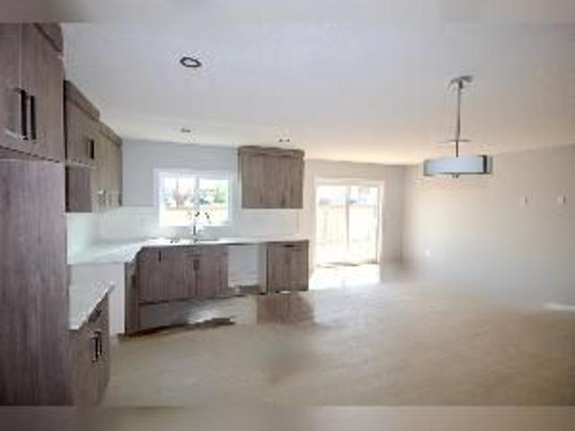 Townhouse for rent in Leduc