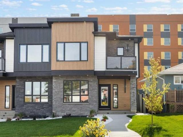 House for sale in Highland Park, Calgary