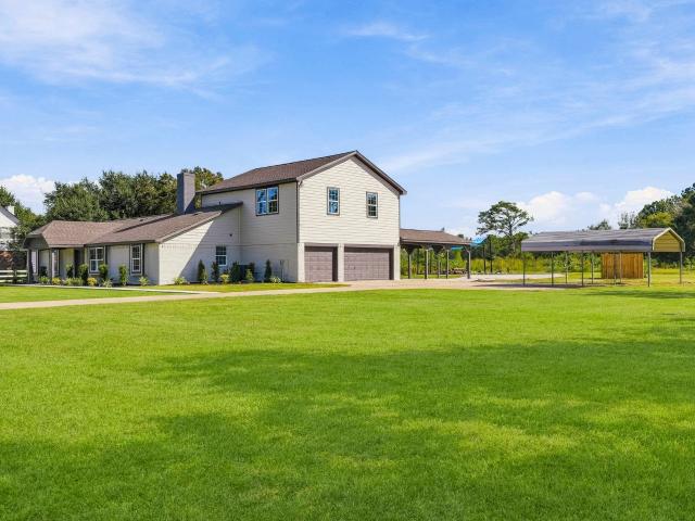 House for sale in Dickinson, Galveston County