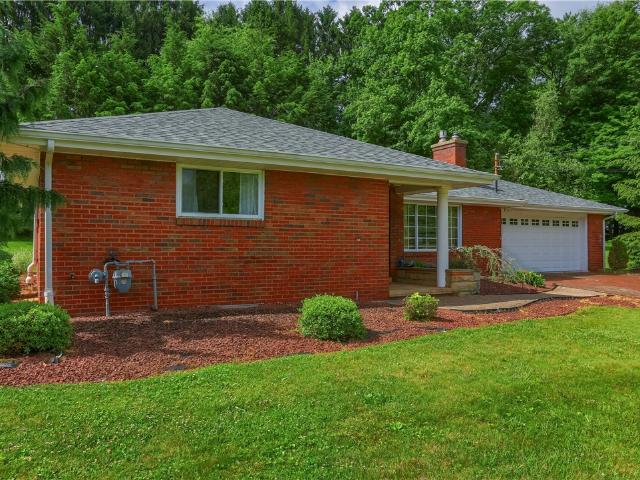 House for sale in Renfrew, Pennsylvania