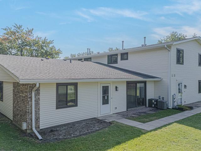 Condo for sale in Bloomingdale, Illinois