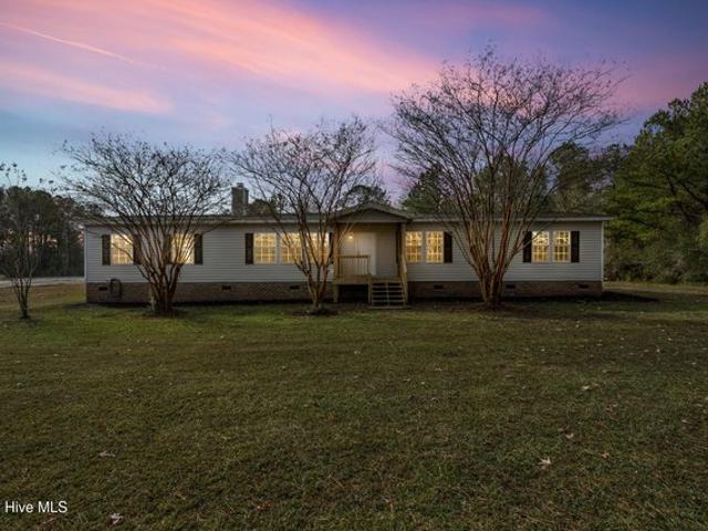 House for sale in Burgaw, North Carolina