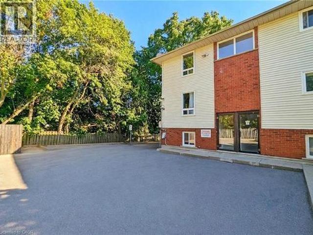 Condo for sale in Kitchener, Ontario