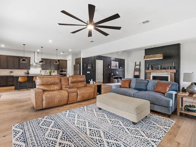 House for sale in Liberty Hill, Williamson County