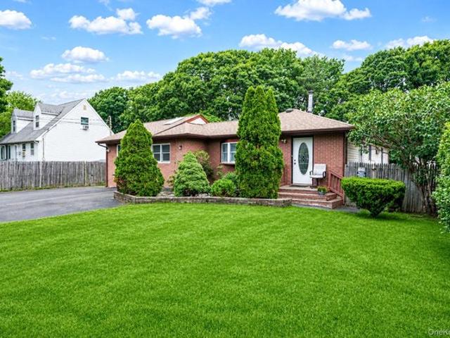 House for sale in Centereach, New York