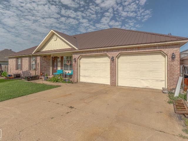 House for sale in Bono, Craighead County