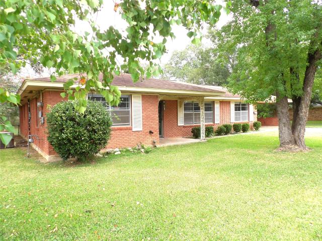 House for sale in Crockett, Texas
