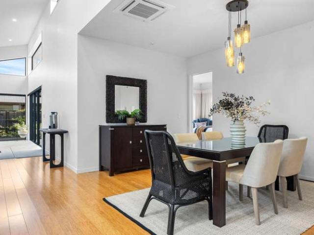 House for sale in Chaslands, Canterbury