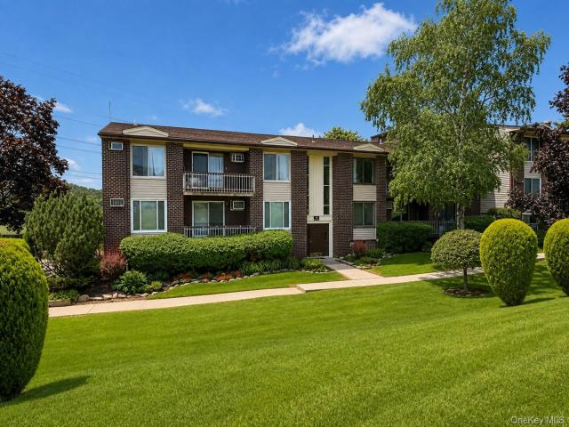Condo for sale in Rockland, New York