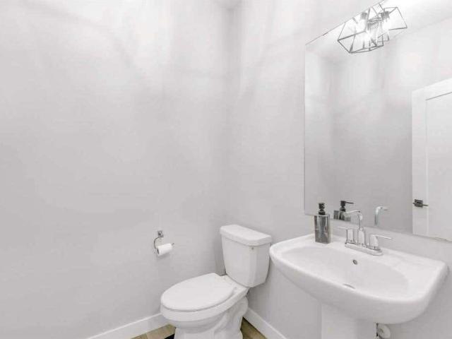 House for sale in Sylvan Lake, Alberta