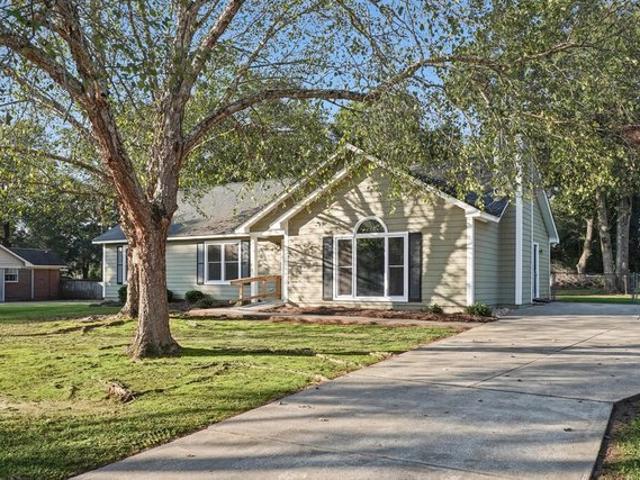 House for sale in Leesburg, Lee County