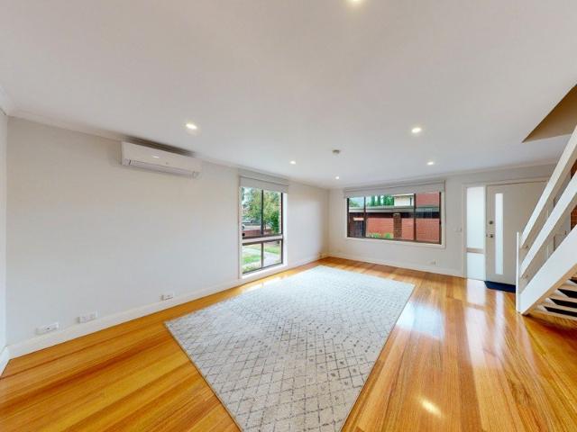 Townhouse for rent in Essendon, Melbourne