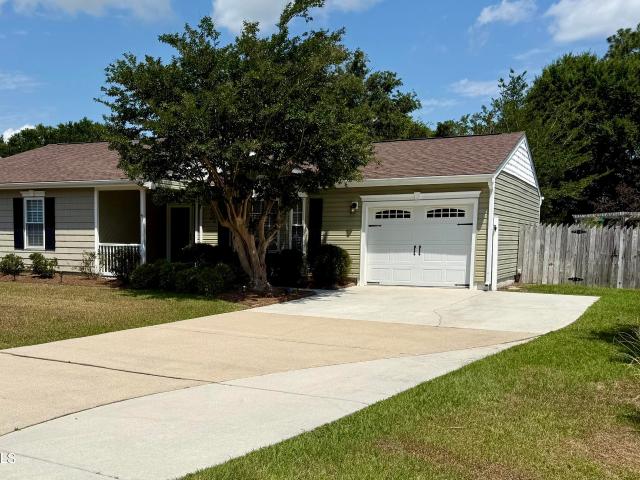 House for sale in Hubert, North Carolina