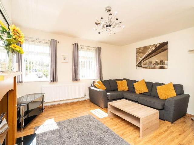 Apartment for rent in Knocknagoney, Holywood