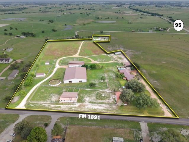 Farm for sale in Shiner, Texas