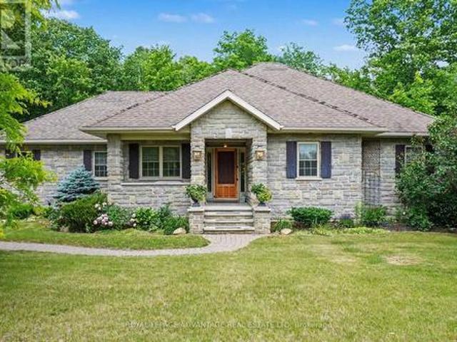 House for sale in Ontario