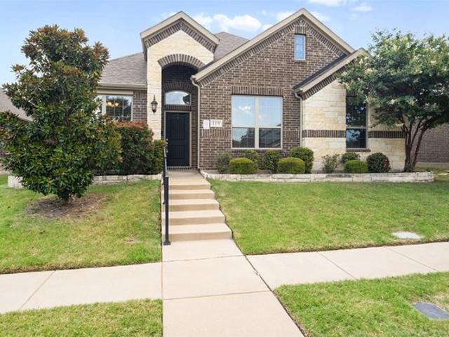 House for sale in Red Oak, Ellis County