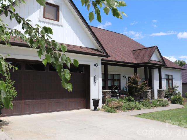 House for sale in Granite Falls, North Carolina