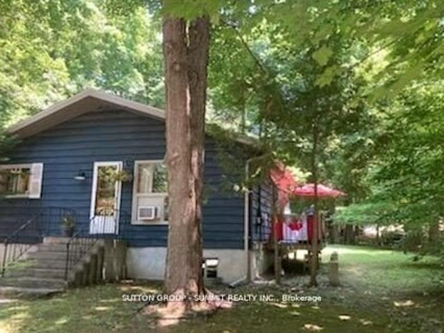 Duplex for sale in Muskoka, Ontario