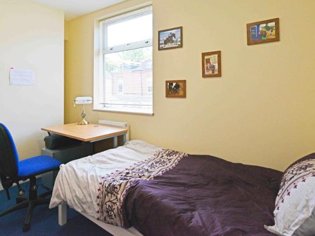 Room for rent in Stirchley, West Midlands